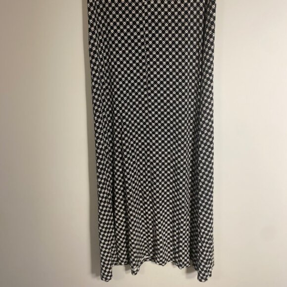🖤 Black & White Geometric Maxi Skirt - Picture 3 of 3